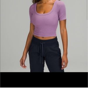 NWOT- lululemon Ribbed Held High Top